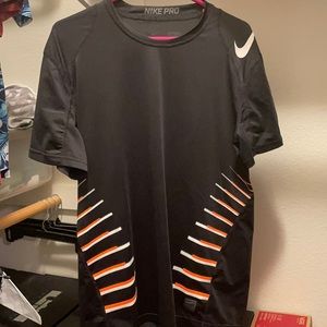 Nike Pro Black Workout Shirt (Size L)